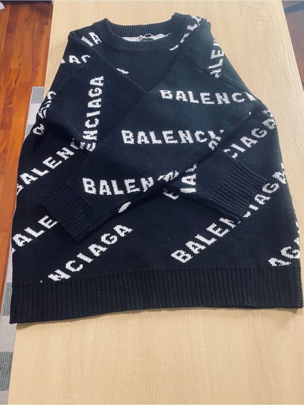 🛍️Balenciaga Black Crewneck Sweater with White All-Over Logo - Picture 4 of 14